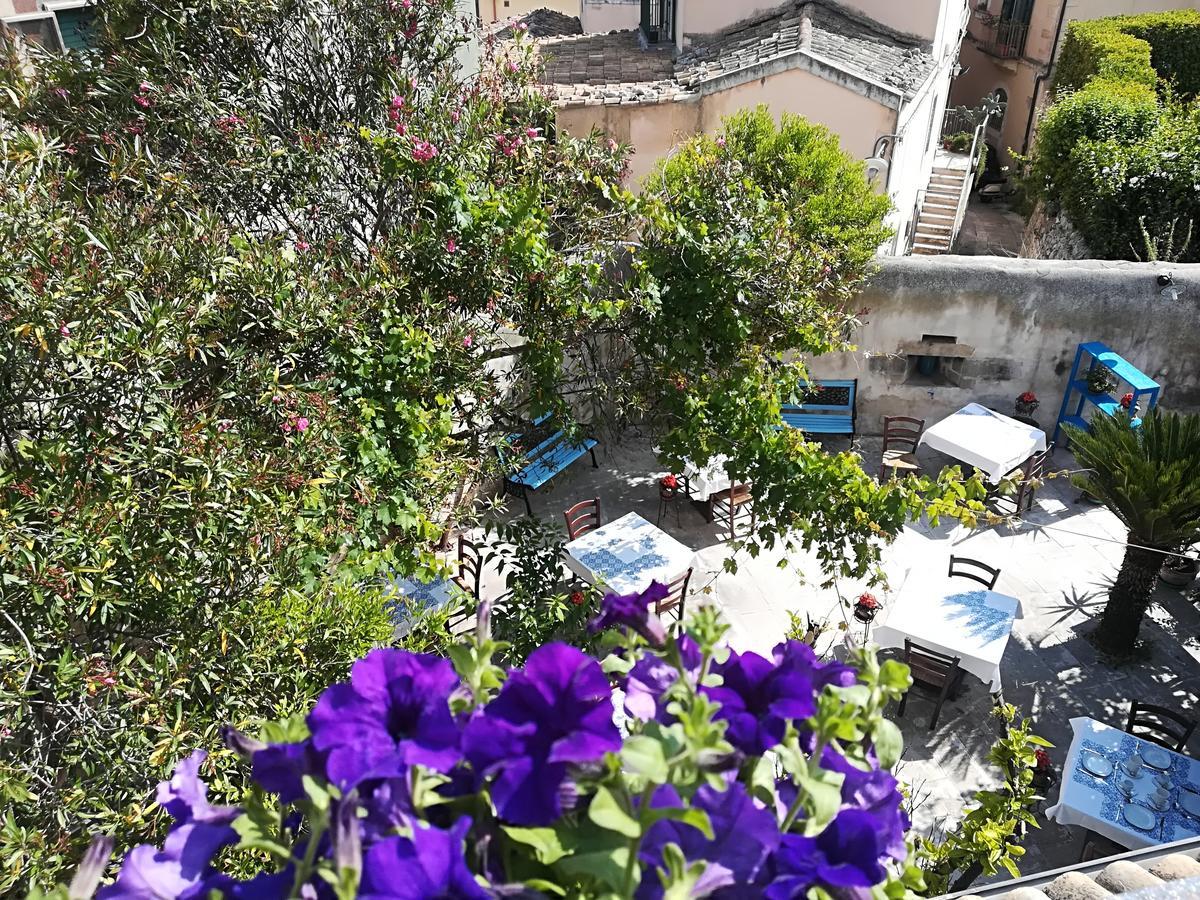 Residenza Donnafugata Bed & Breakfast 3*